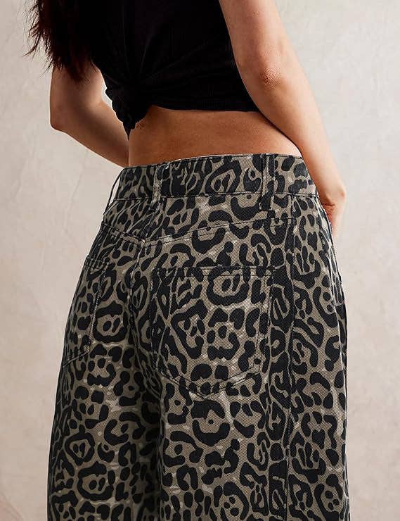 Leopard Print Loose Midi Waist Wide Leg Jeans DP25A479