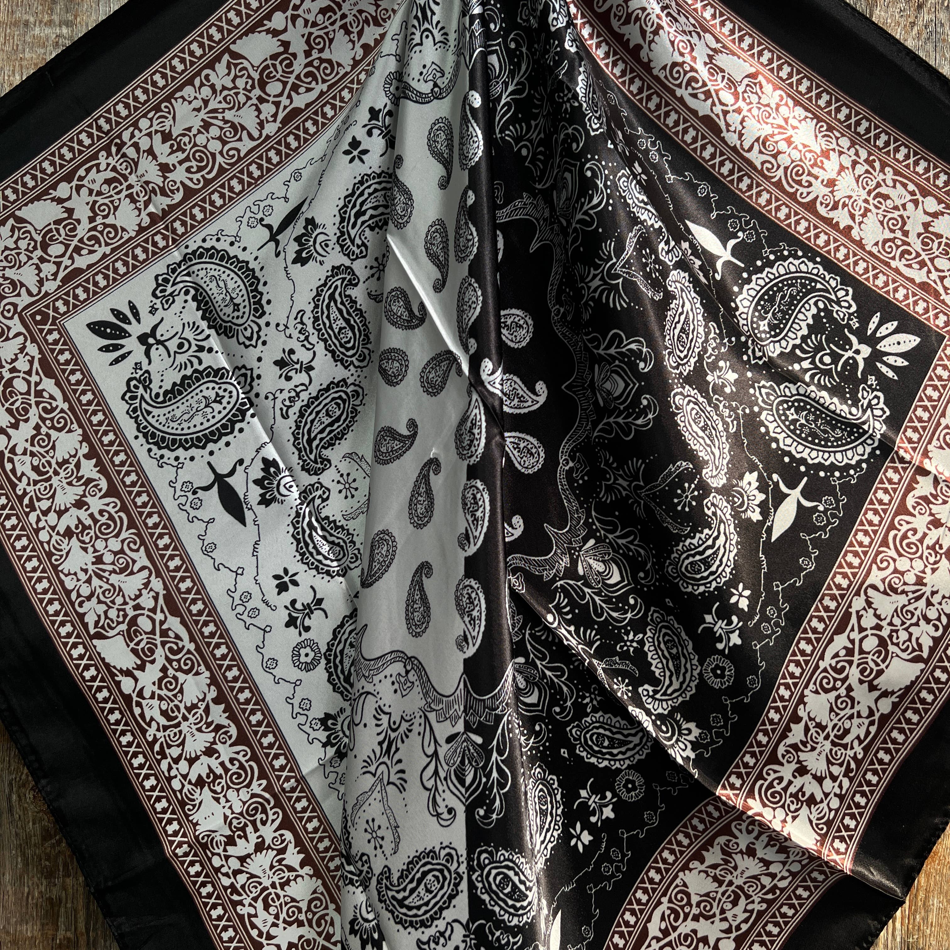 35X35" Two Tone Black Paisley Wild Rag
