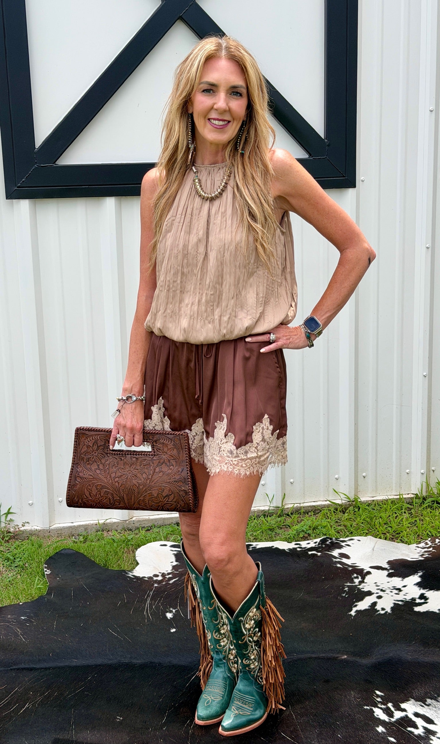 A solid woven short