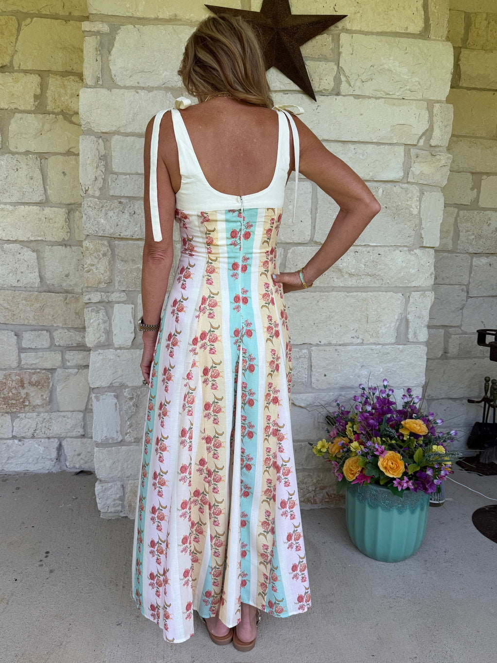 ROMANTIC FLORAL MAXI DRESS
