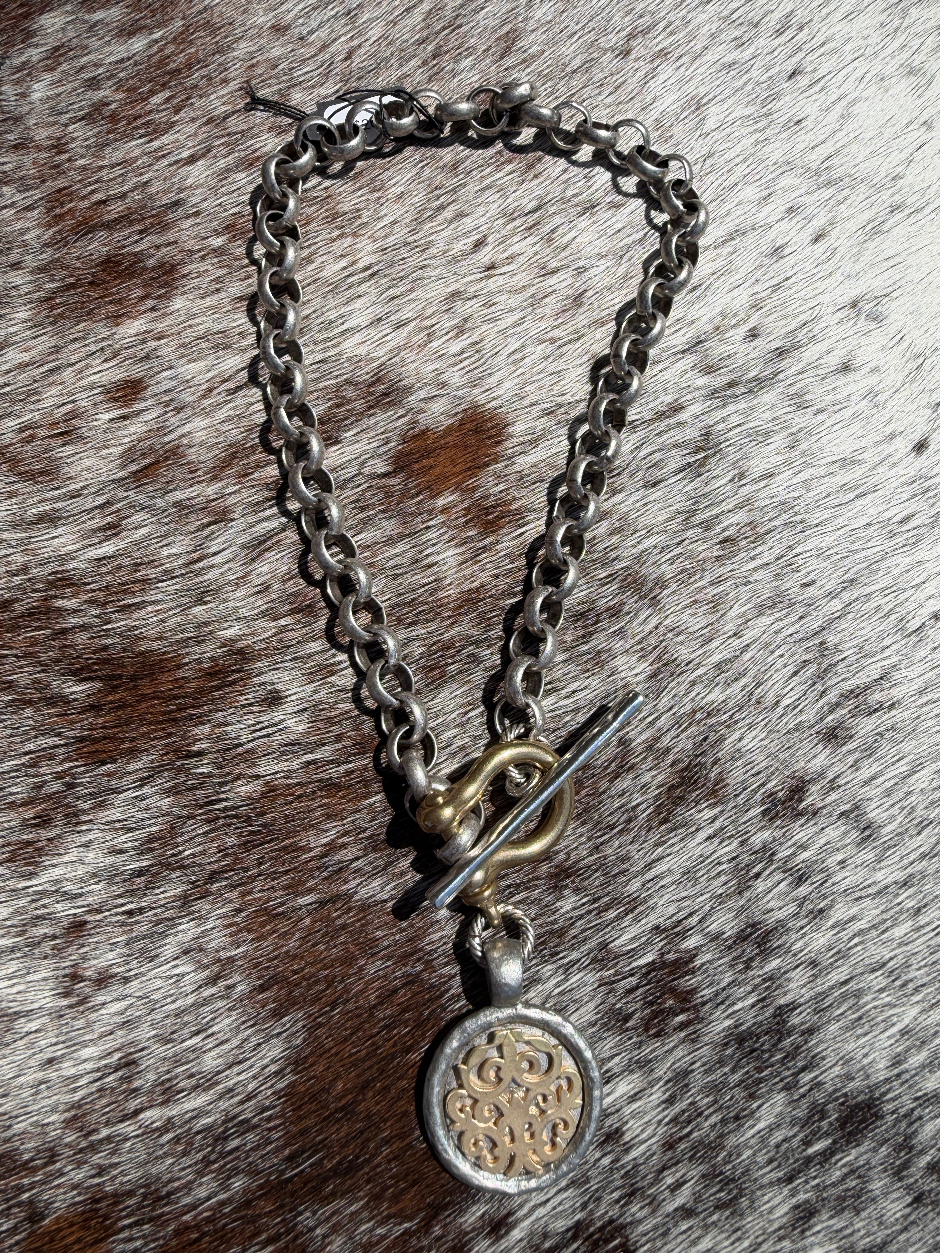 V2 Vintage Medallion Mixed Metal Toggle Necklace