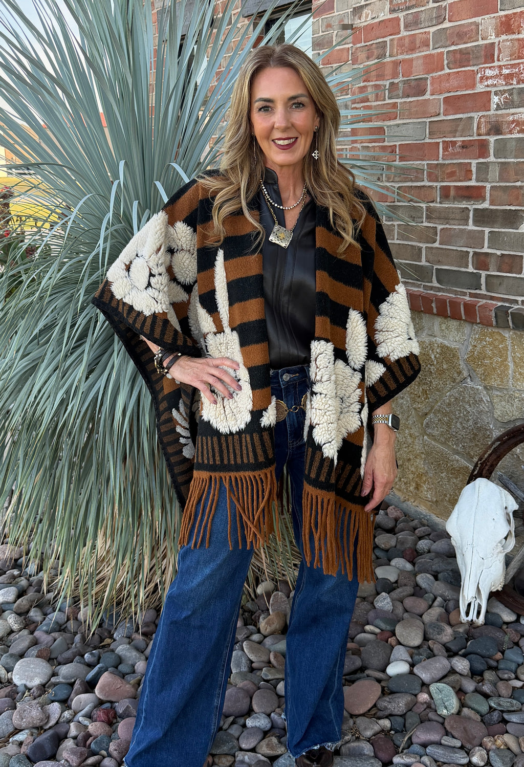 Brown Western Floral Stripe Fringe Ruana
